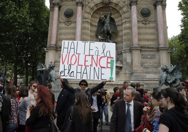 Οι ακροδεξιές ομάδες θα διαλυθούν, λέει το Παρίσι μετά το φόνο του φοιτητή